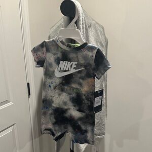 Nike Kids Black and White Splatter T-Shirt